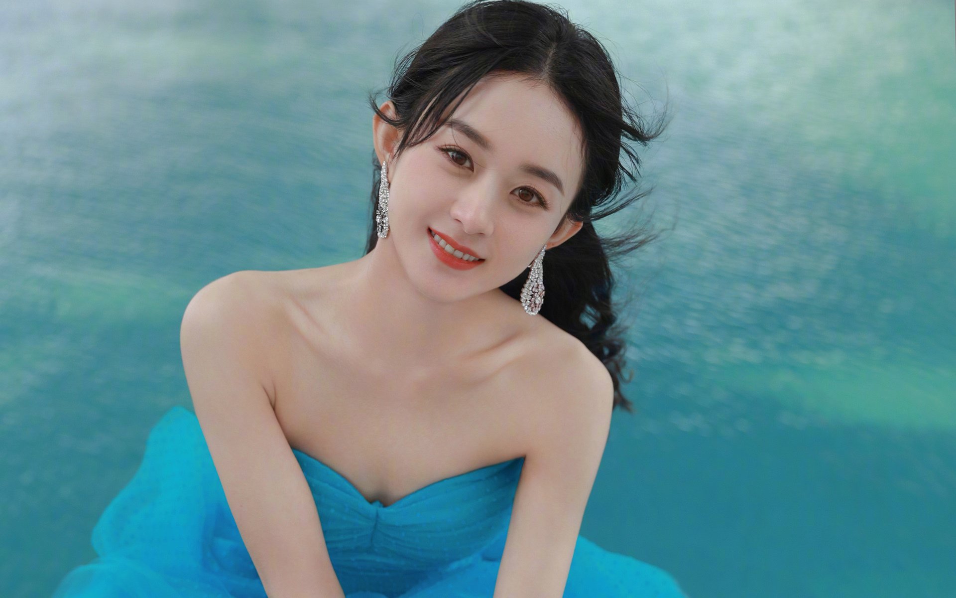 马刺主教练强调耐心培养年轻阵容，马刺的教练叫什么名字